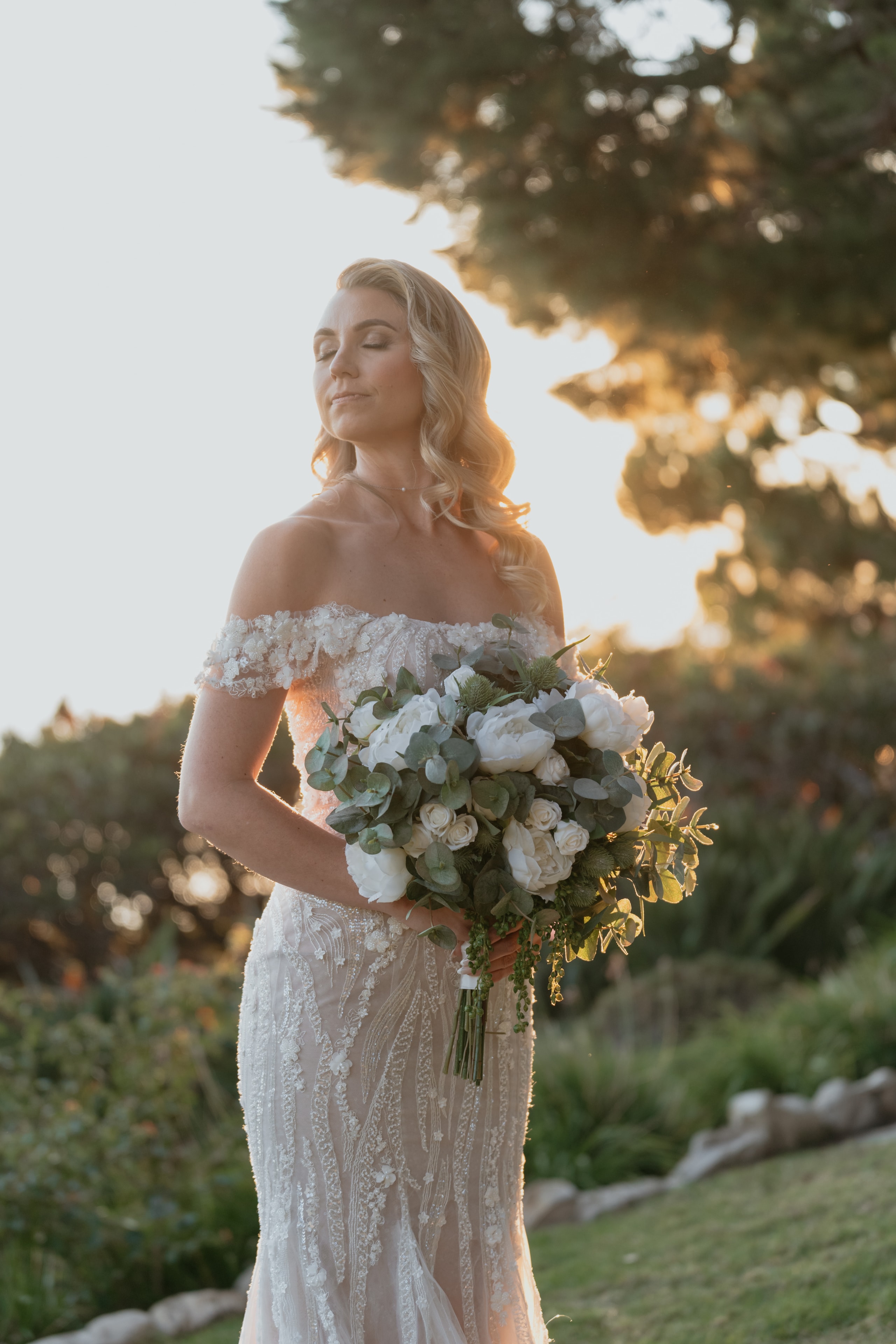 Bride with natural radiance makeup